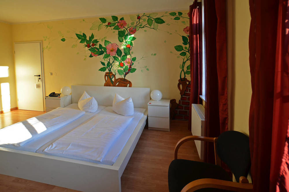 Gaestehaus Seraphinum 3*